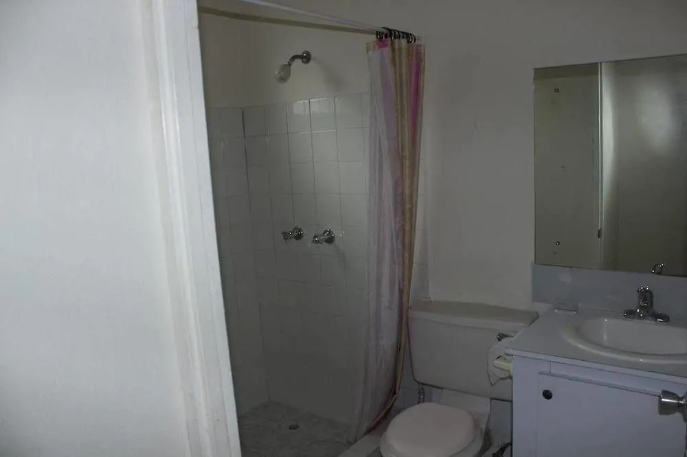 Malfranza Apartments بريدج تاون فندق