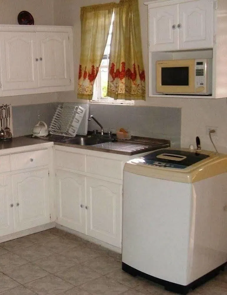 Malfranza Apartments بريدج تاون 3*, بريدج تاون بربادوس